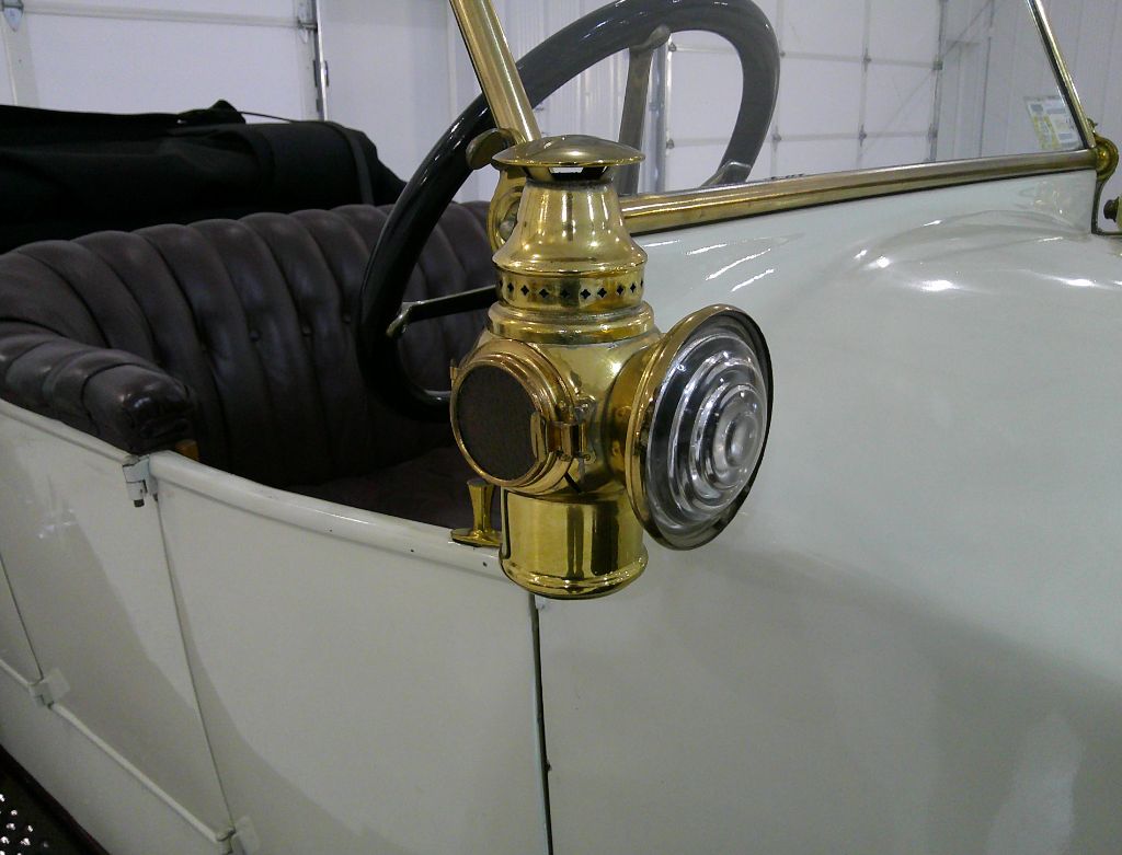 1913 Hupmobile Model 32 Touring - $19,995