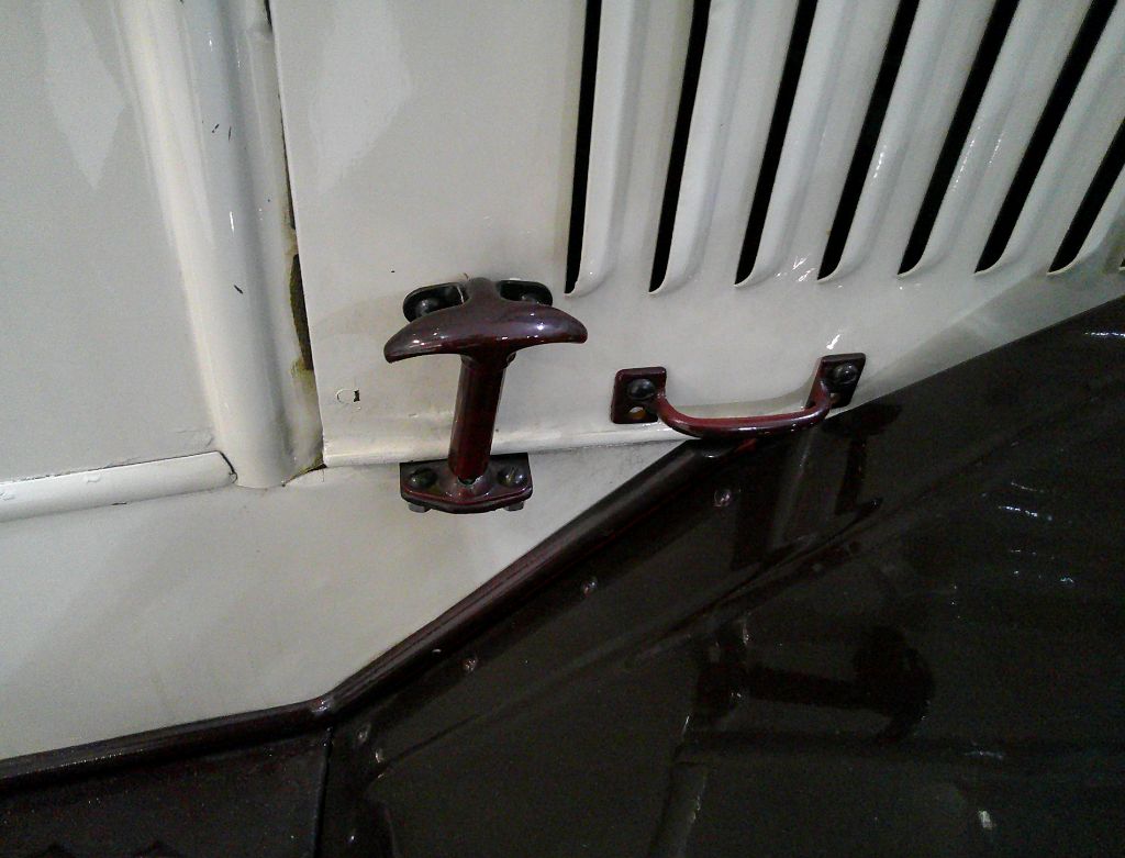 1913 Hupmobile Model 32 Touring - $19,995
