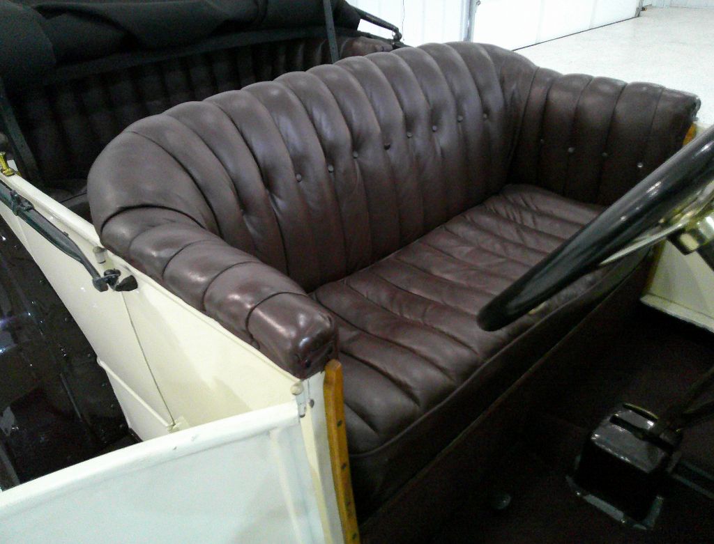 1913 Hupmobile Model 32 Touring - $19,995