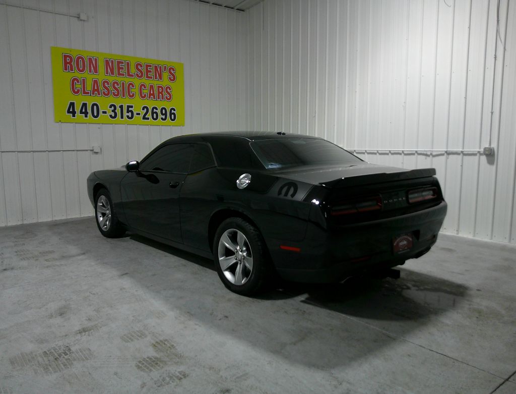 2018 Dodge Challenger SXT photo