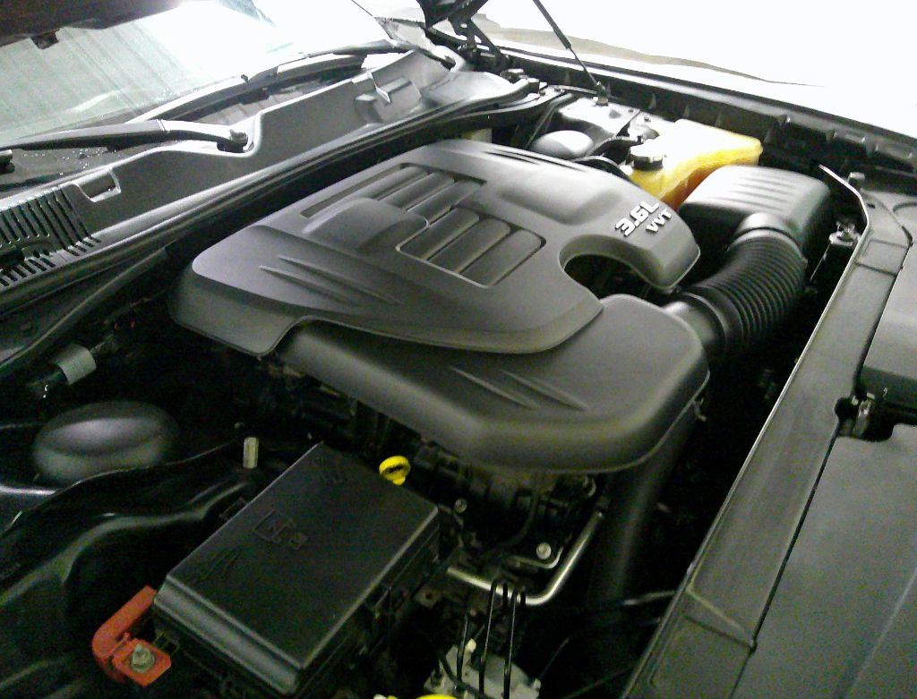 2018 Dodge Challenger SXT photo