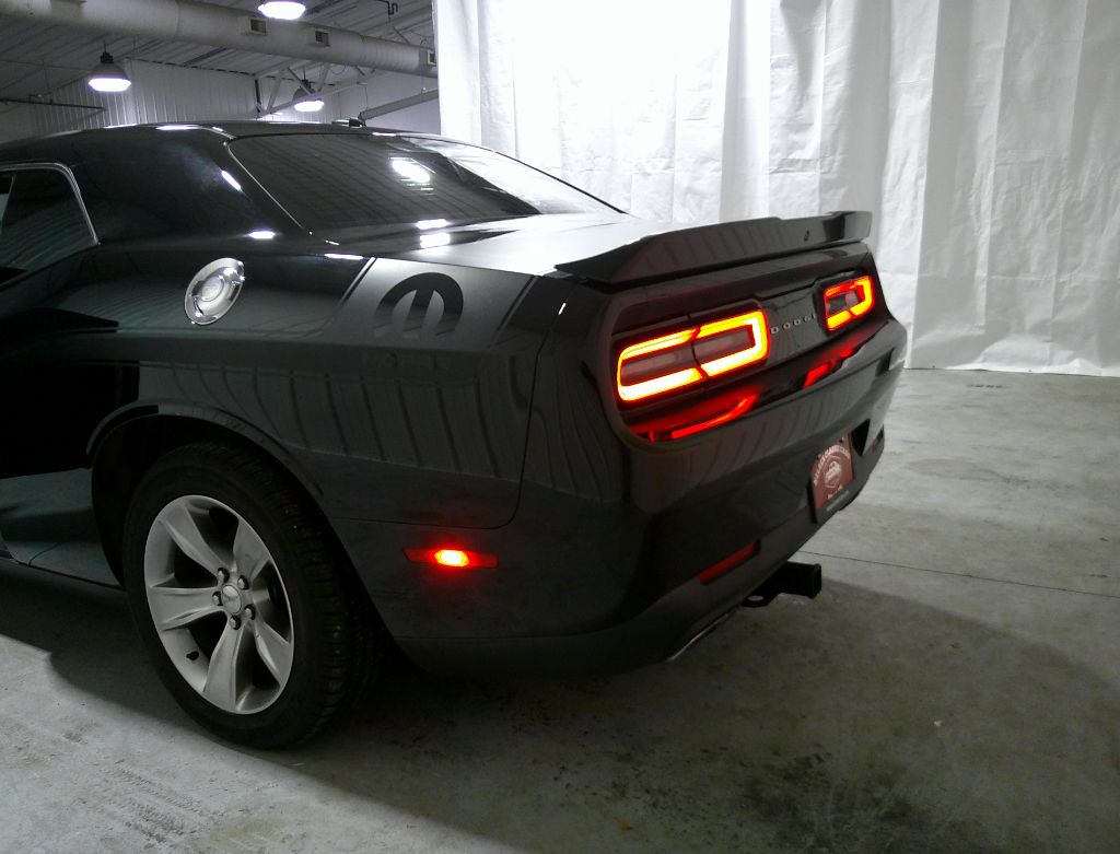 2018 Dodge Challenger SXT photo