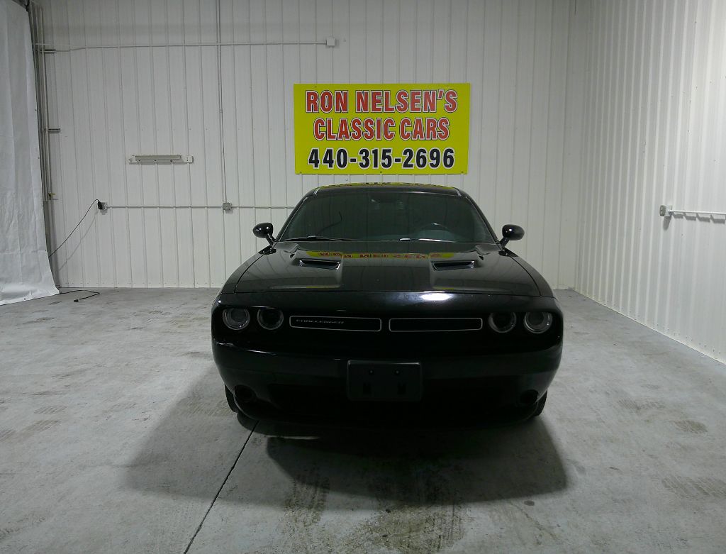 2018 Dodge Challenger SXT photo