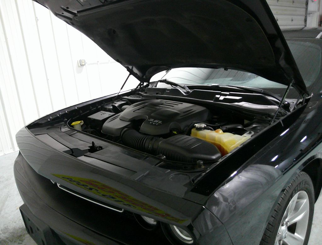 2018 Dodge Challenger SXT photo