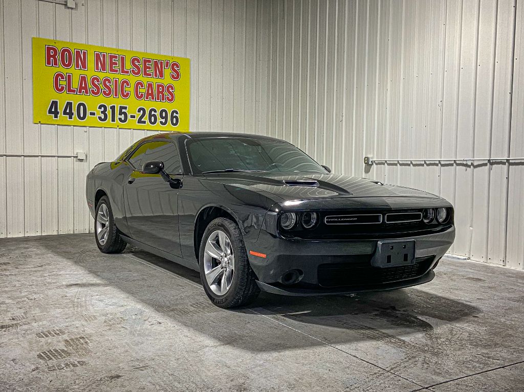 2018 Dodge Challenger SXT photo