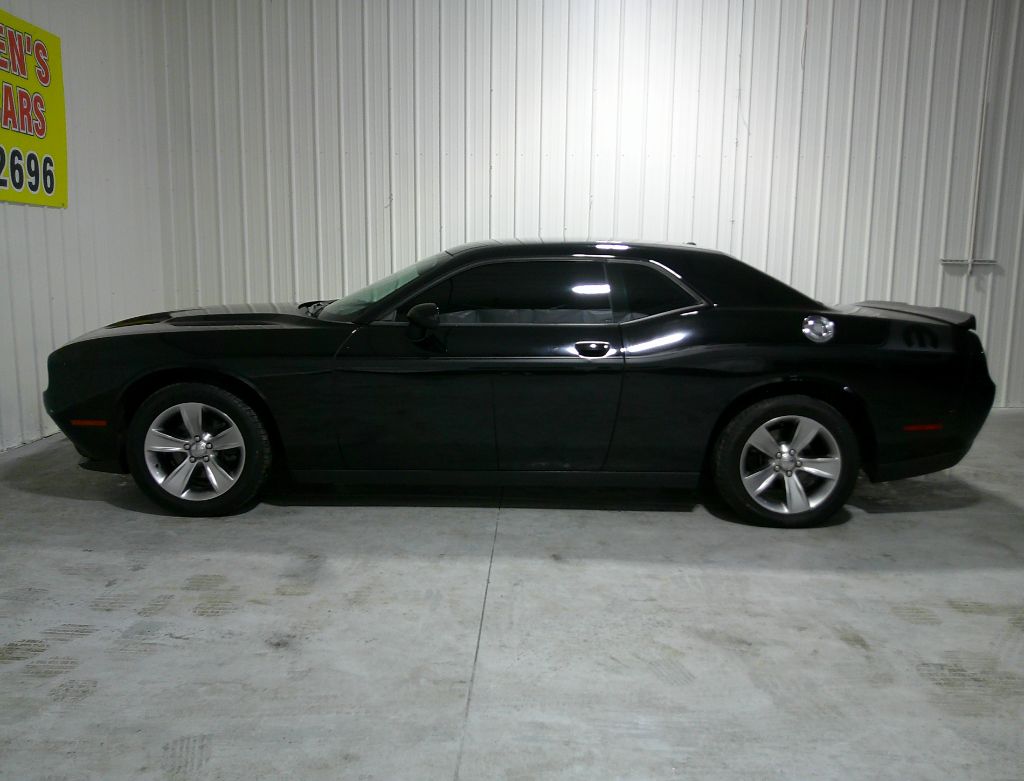2018 Dodge Challenger SXT photo