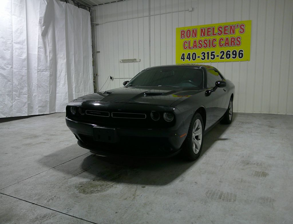 2018 Dodge Challenger SXT photo