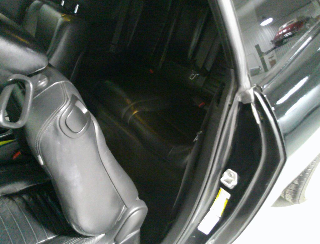 2013 Dodge Challenger SXT photo