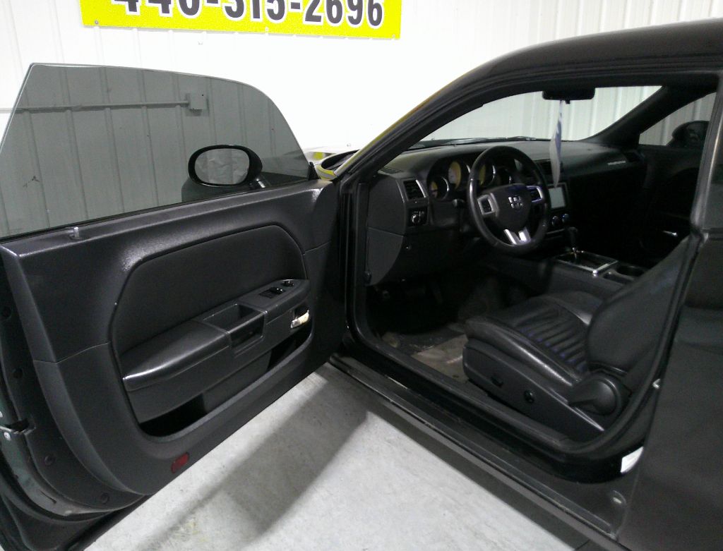 2013 Dodge Challenger SXT photo
