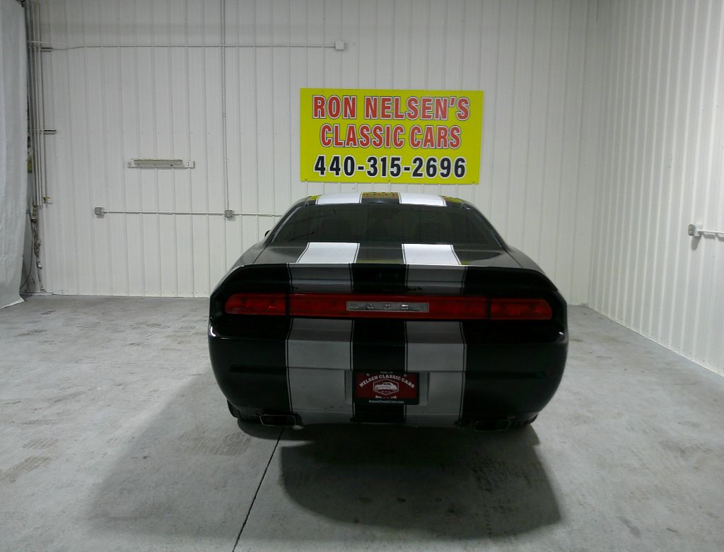 2013 Dodge Challenger SXT photo
