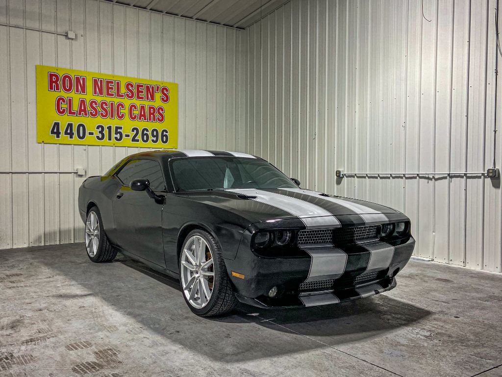 2013 Dodge Challenger SXT photo