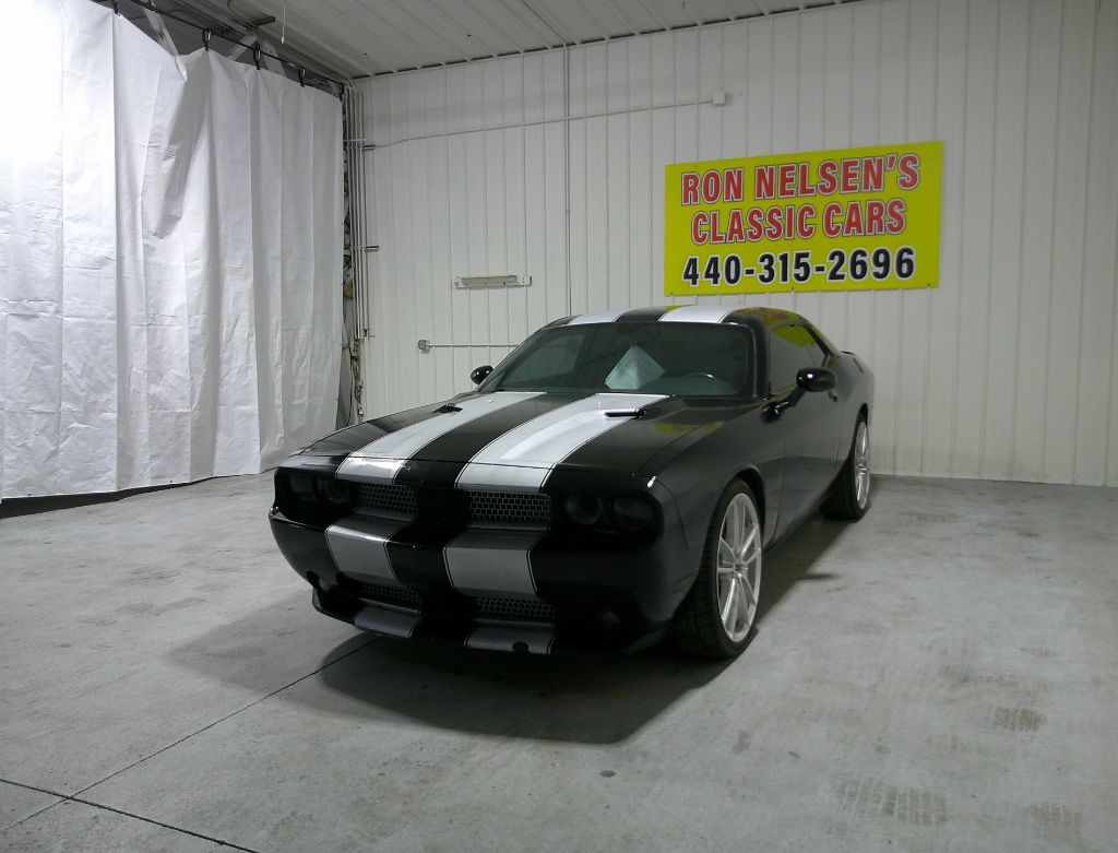 2013 Dodge Challenger SXT photo