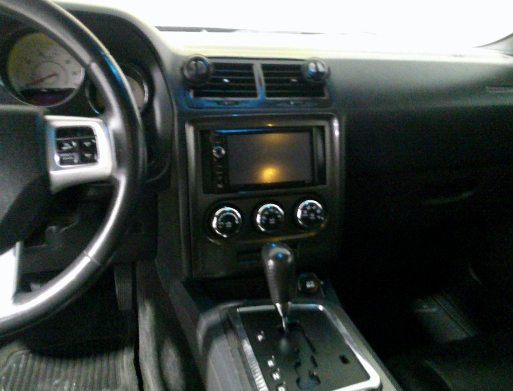 2013 Dodge Challenger SXT photo