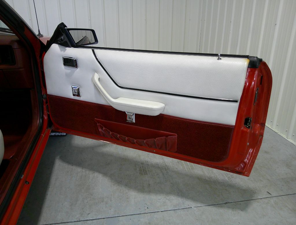 1985 Ford Mustang - $14,995