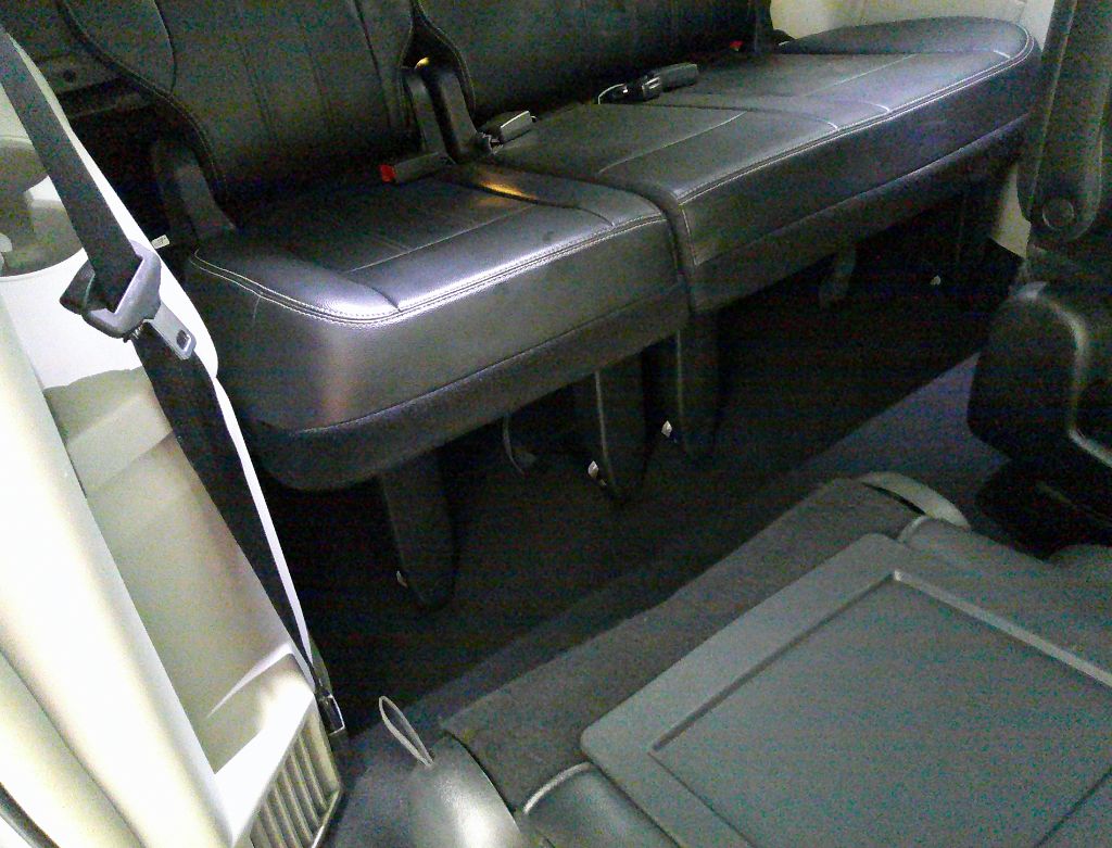 2014 Chrysler Town & Country - $9,995
