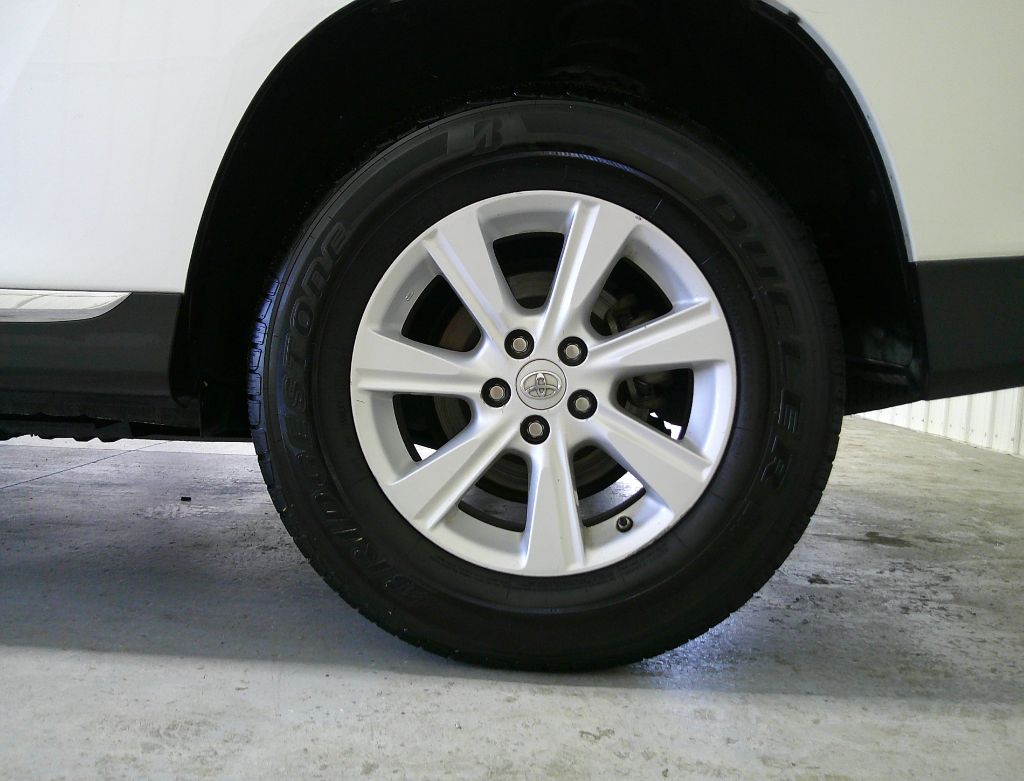 2013 Toyota Highlander - $8,500