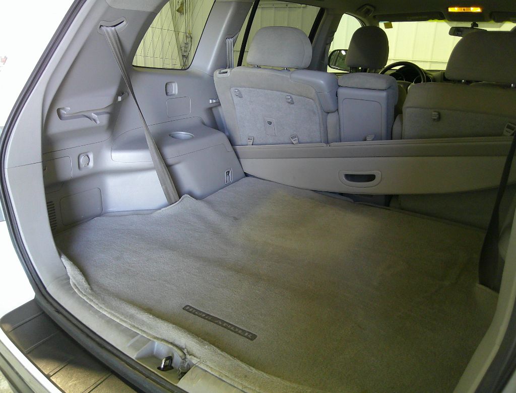 2013 Toyota Highlander - $8,500