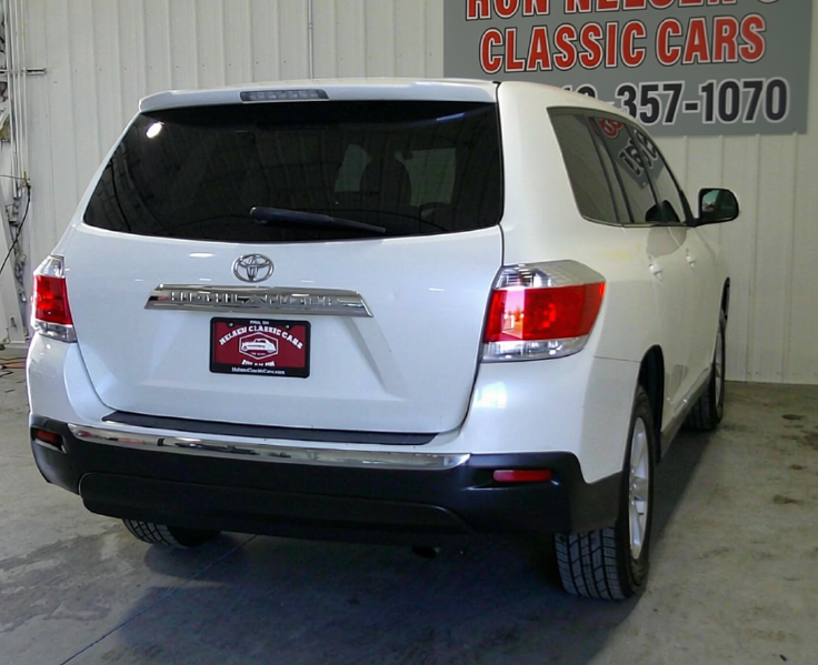 2013 Toyota Highlander - $8,500