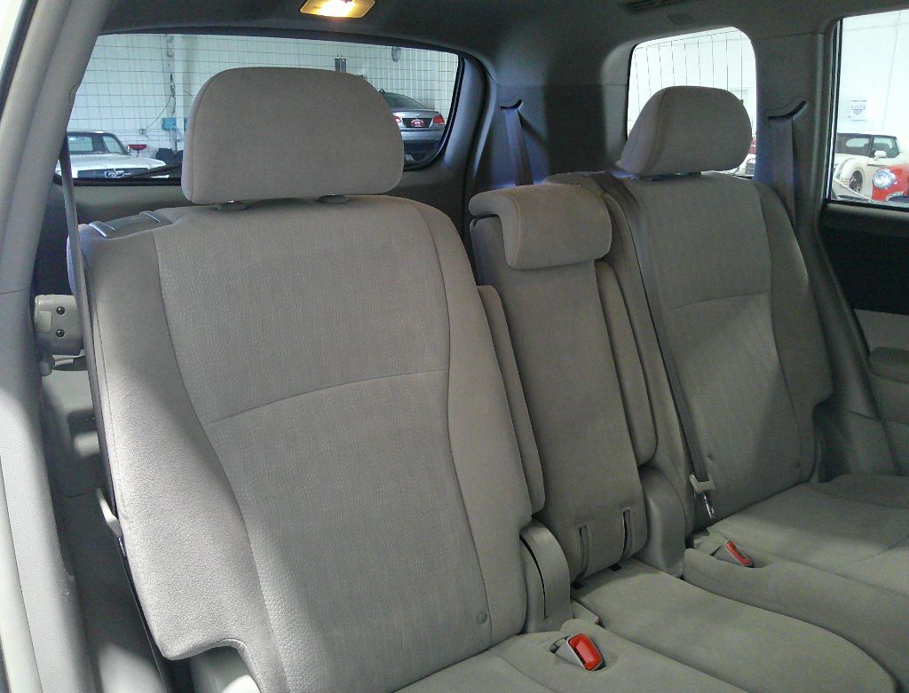 2013 Toyota Highlander - $8,500