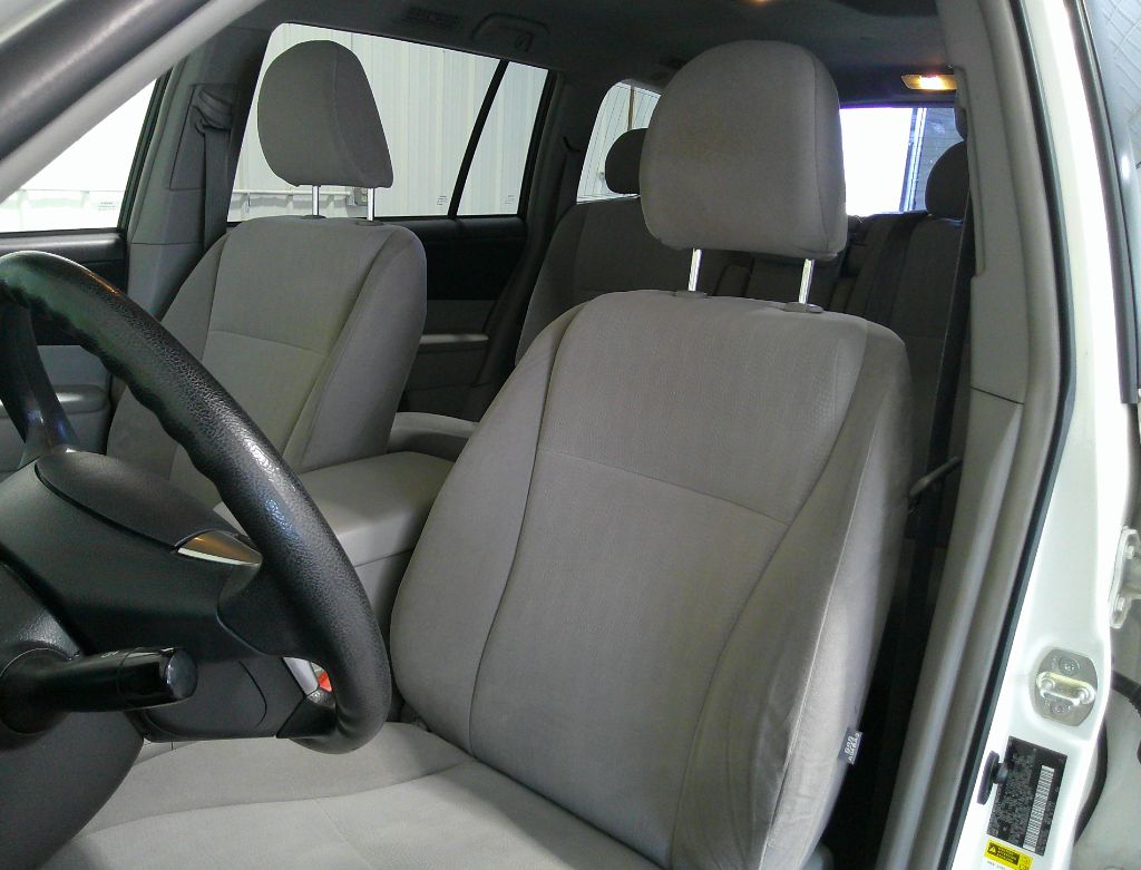 2013 Toyota Highlander - $8,500