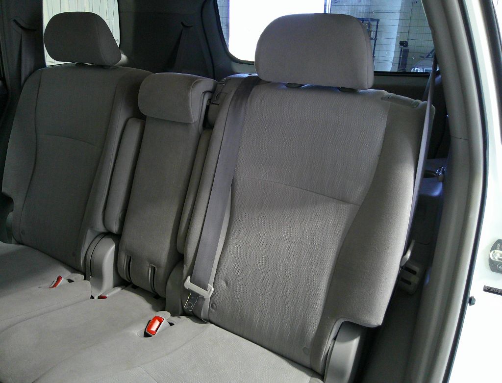 2013 Toyota Highlander - $8,500