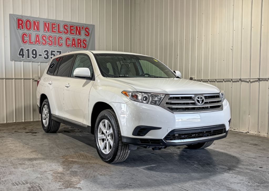 2013 Toyota Highlander - $8,500