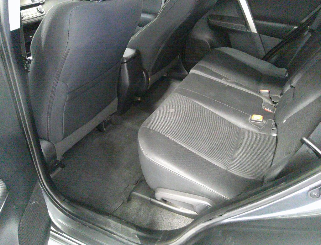 2015 Toyota RAV4 - $13,995