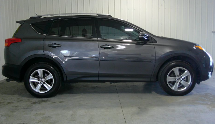 2015 Toyota RAV4 - $13,995