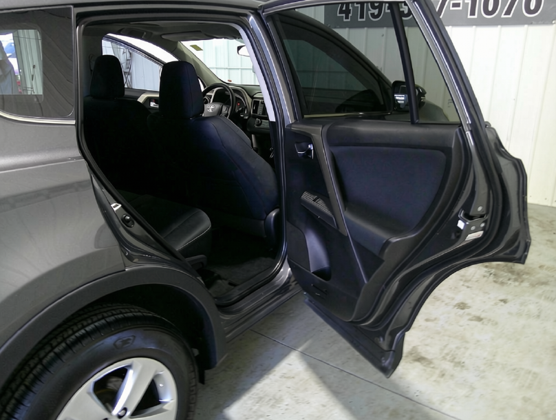2015 Toyota RAV4 - $13,995
