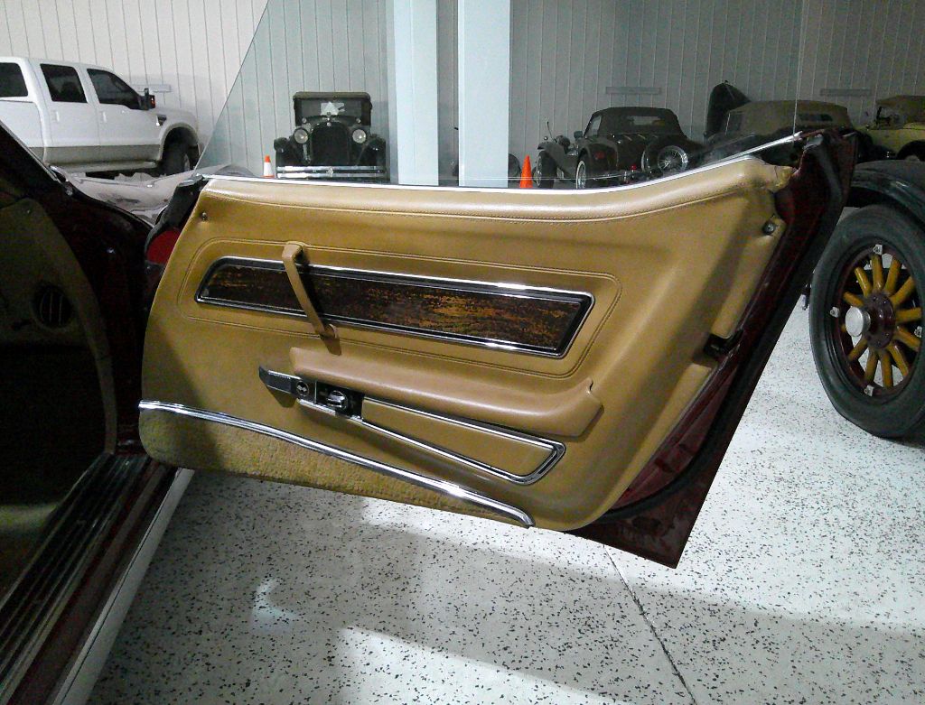 1975 Chevrolet Corvette - $17,995