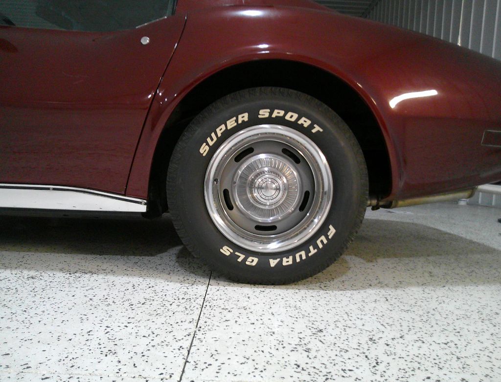 1975 Chevrolet Corvette - $17,995