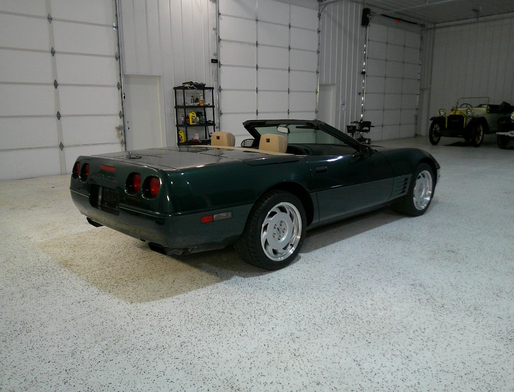 1992 Chevrolet Corvette - $18,995