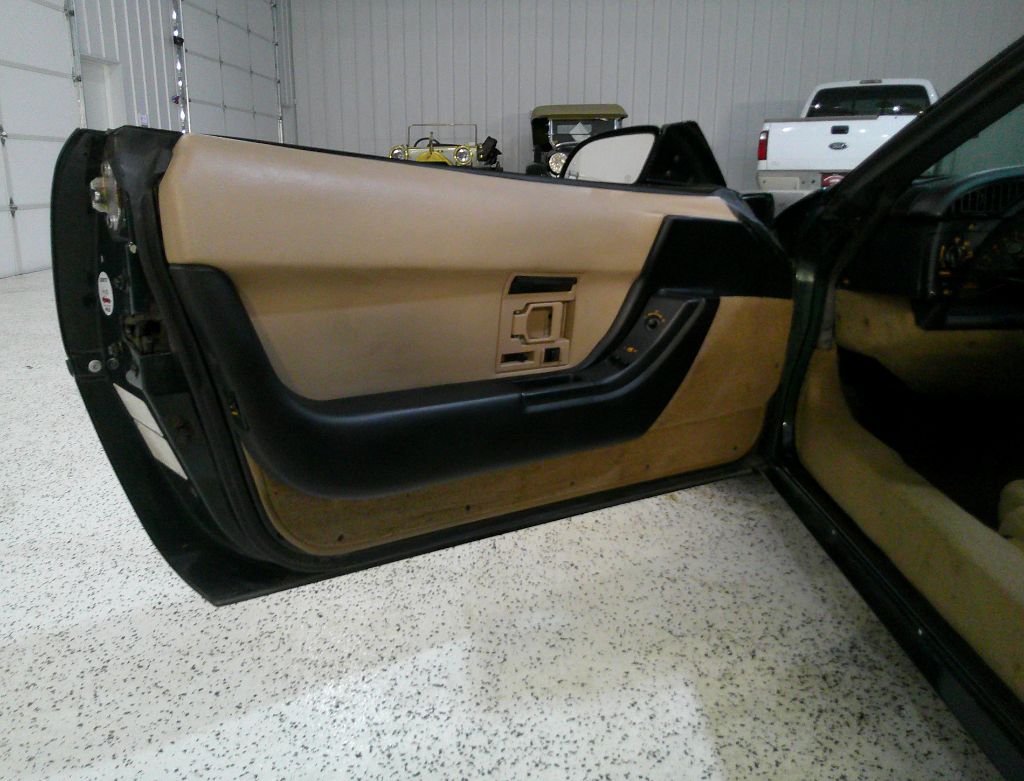 1992 Chevrolet Corvette - $18,995