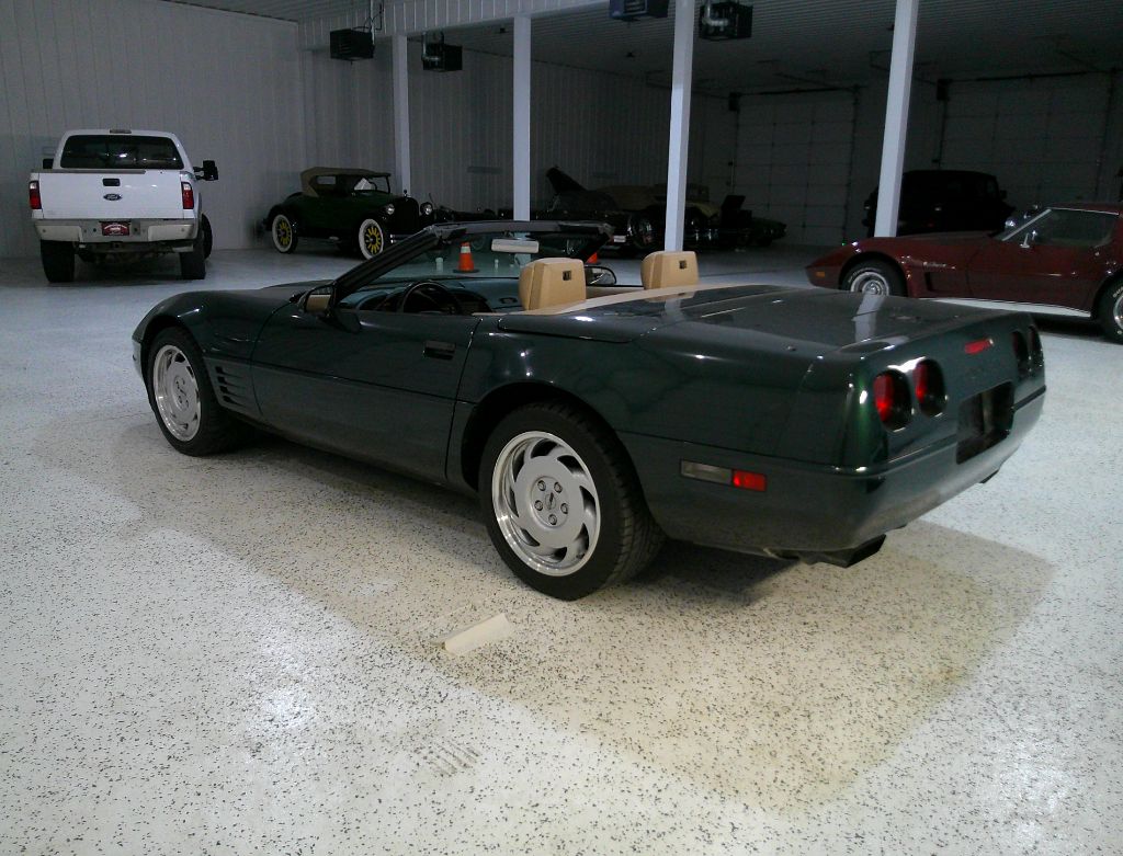 1992 Chevrolet Corvette - $18,995