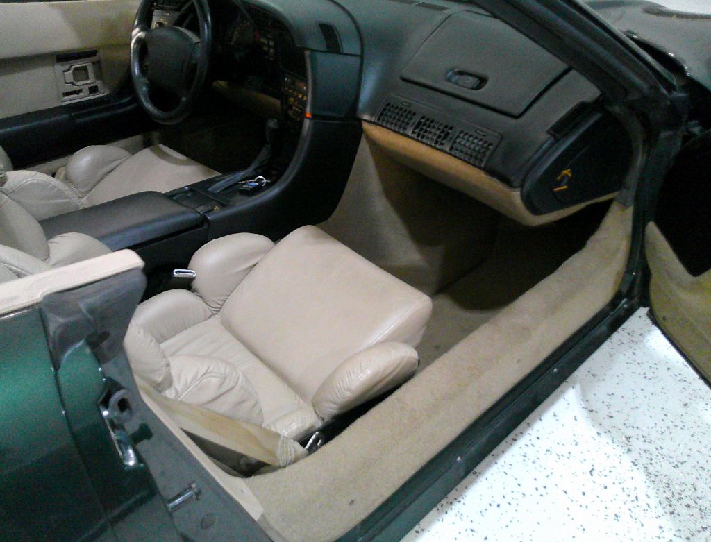 1992 Chevrolet Corvette - $18,995