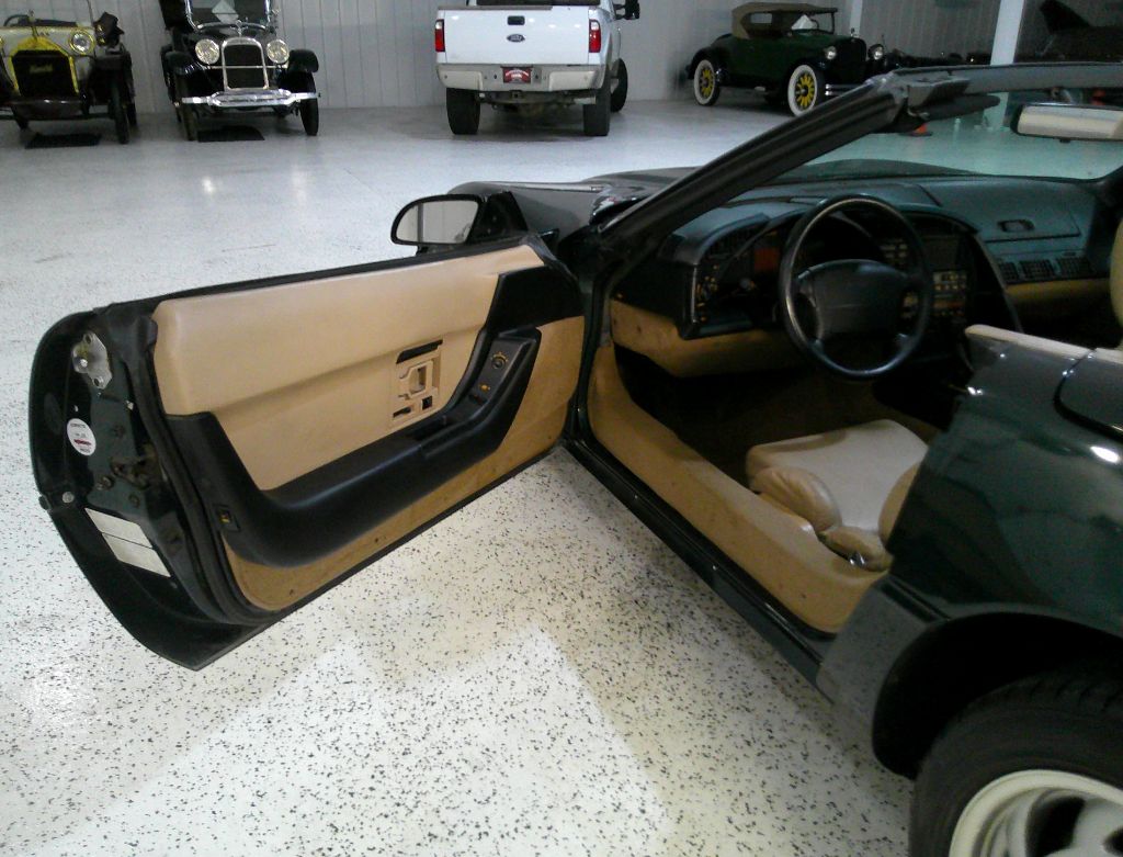 1992 Chevrolet Corvette - $18,995