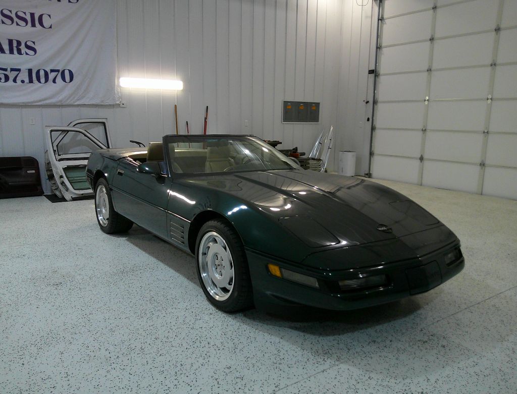 1992 Chevrolet Corvette - $18,995