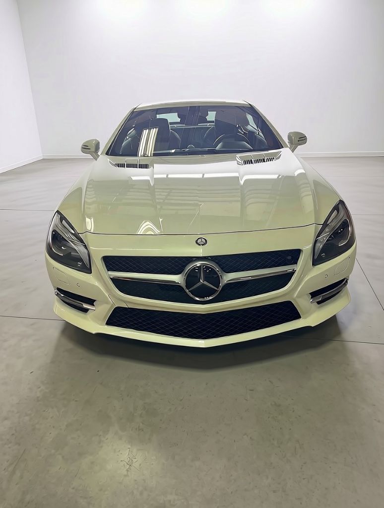 2015 Mercedes-Benz SL-Class - $45,000
