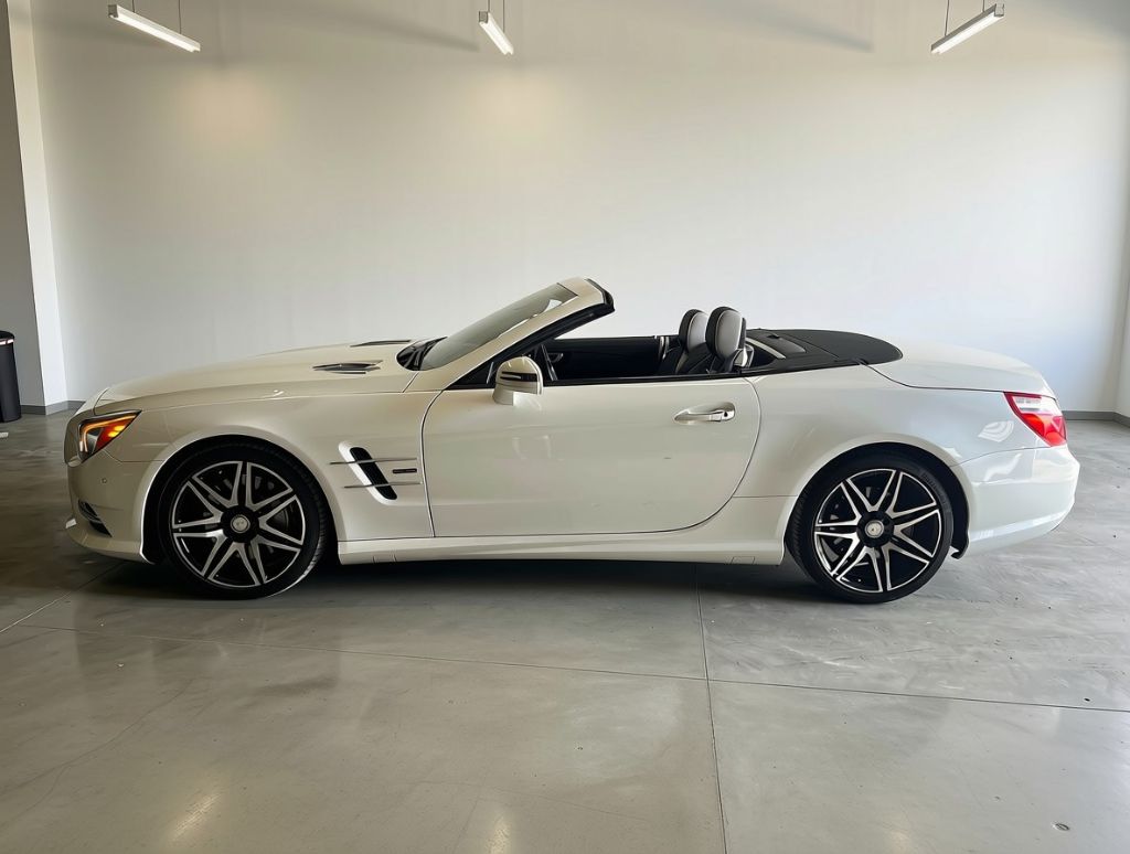 2015 Mercedes-Benz SL-Class - $45,000