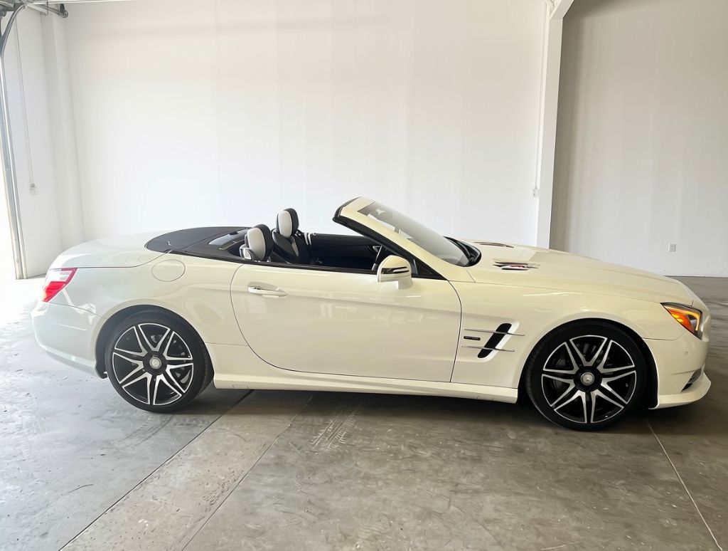 2015 Mercedes-Benz SL-Class - $45,000