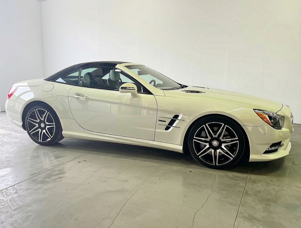 2015 Mercedes-Benz SL-Class - $45,000