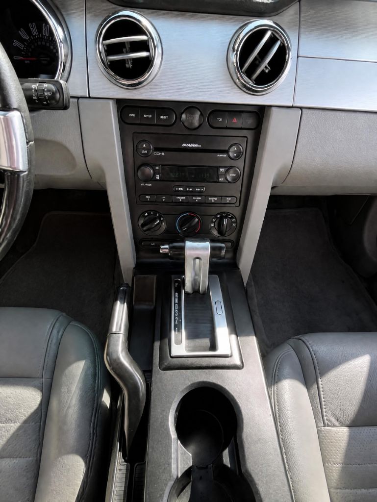 2006 Ford Mustang - $13,125