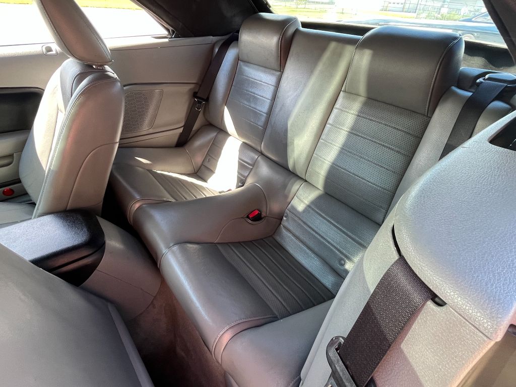 2006 Ford Mustang - $13,125