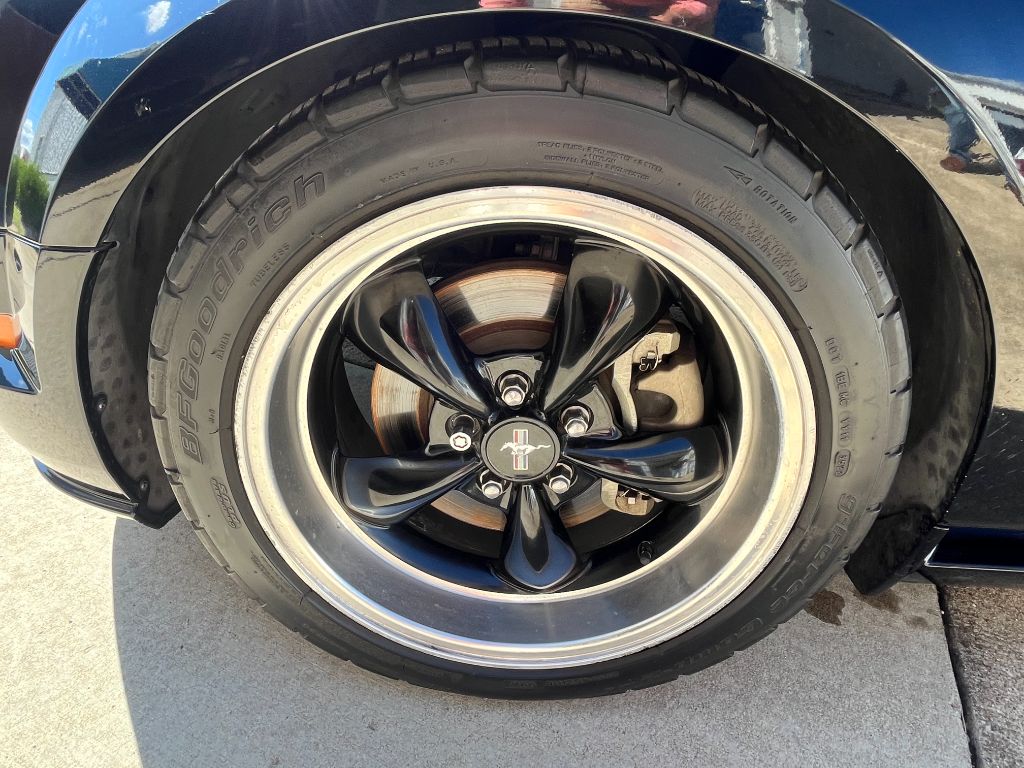 2006 Ford Mustang - $13,125