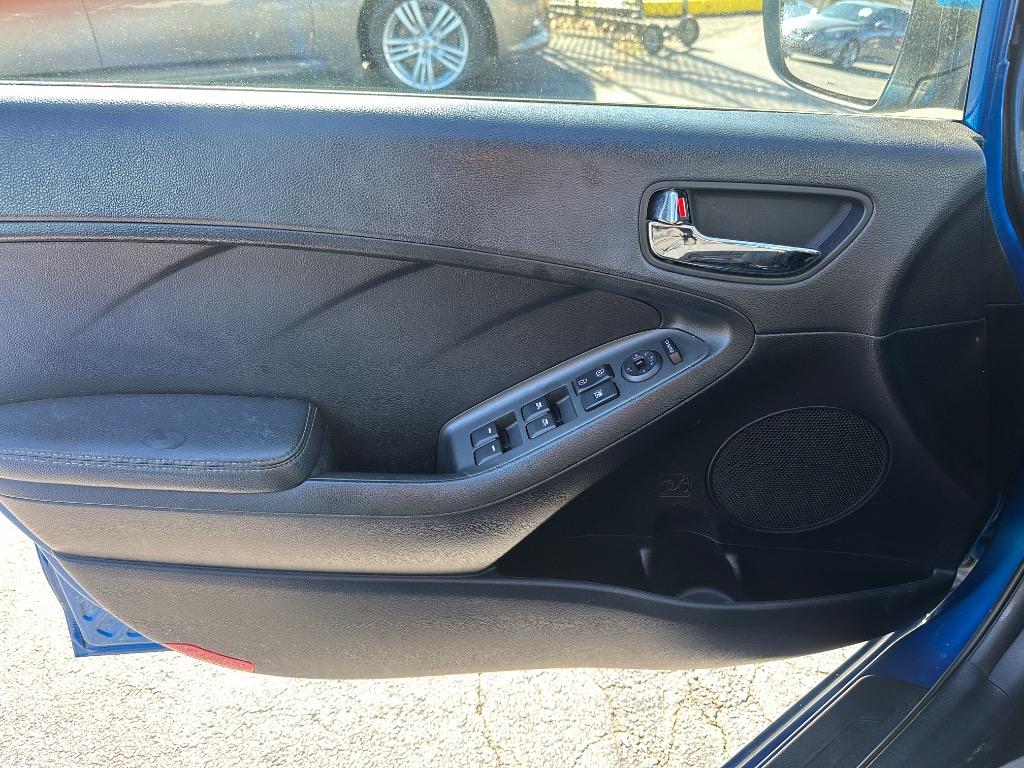 2015 Kia Forte EX photo