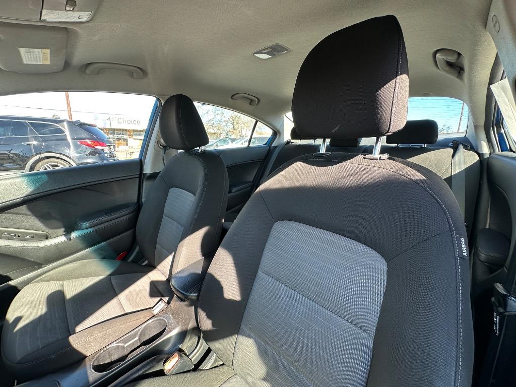 2015 Kia Forte EX photo