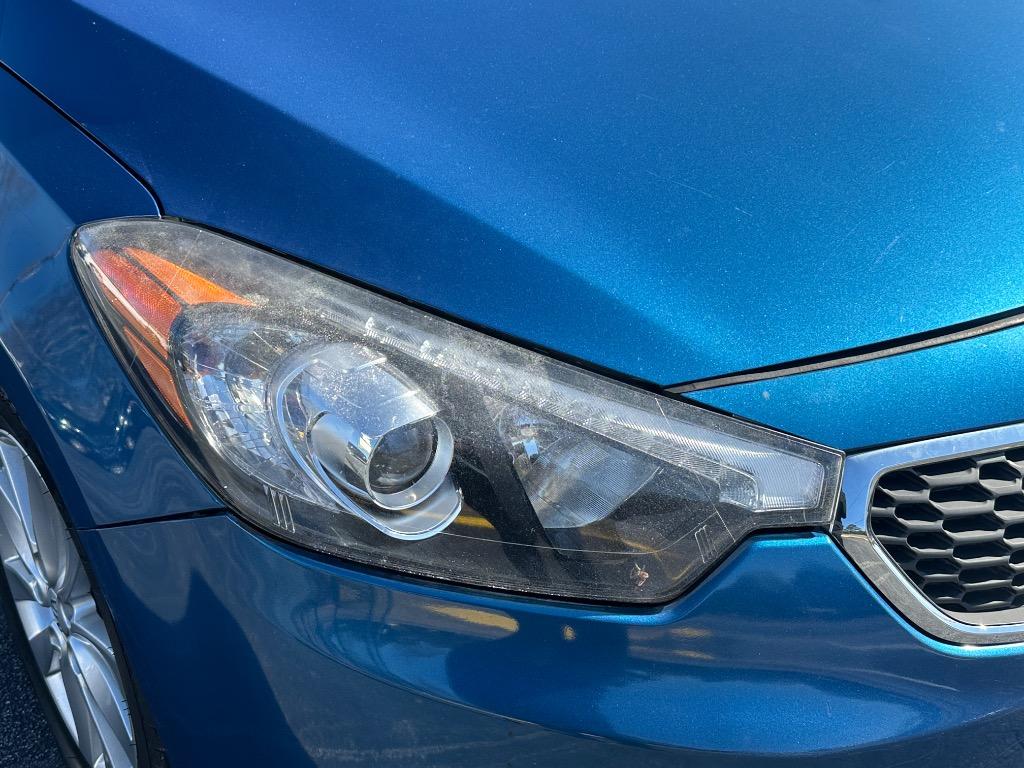 2015 Kia Forte EX photo