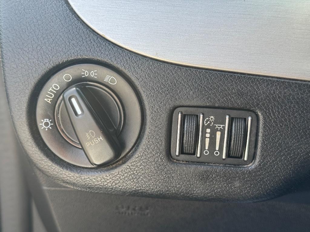 2020 Dodge Grand Caravan - $14,995