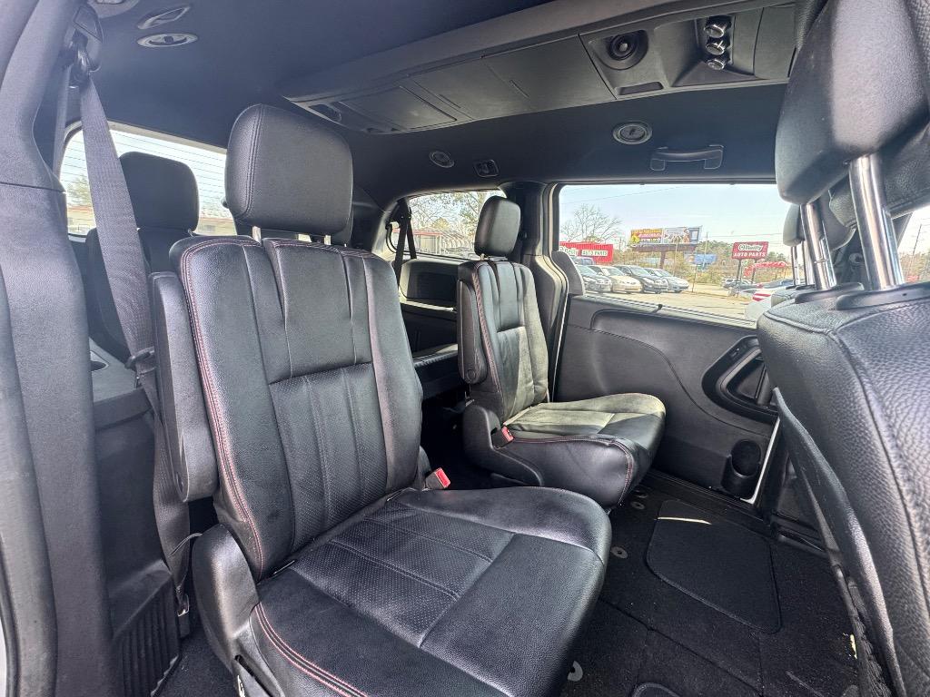 2020 Dodge Grand Caravan - $14,995