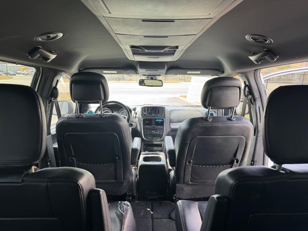 2020 Dodge Grand Caravan - $14,995